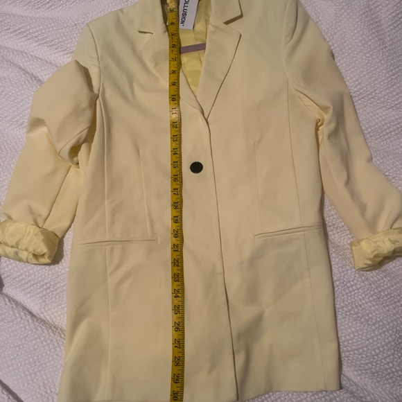 COLLUSION Longline Blazer in Yellow - Picture 4 of 7
